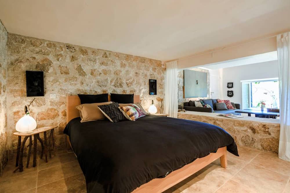 Photo of Bedroom in Coursegoules