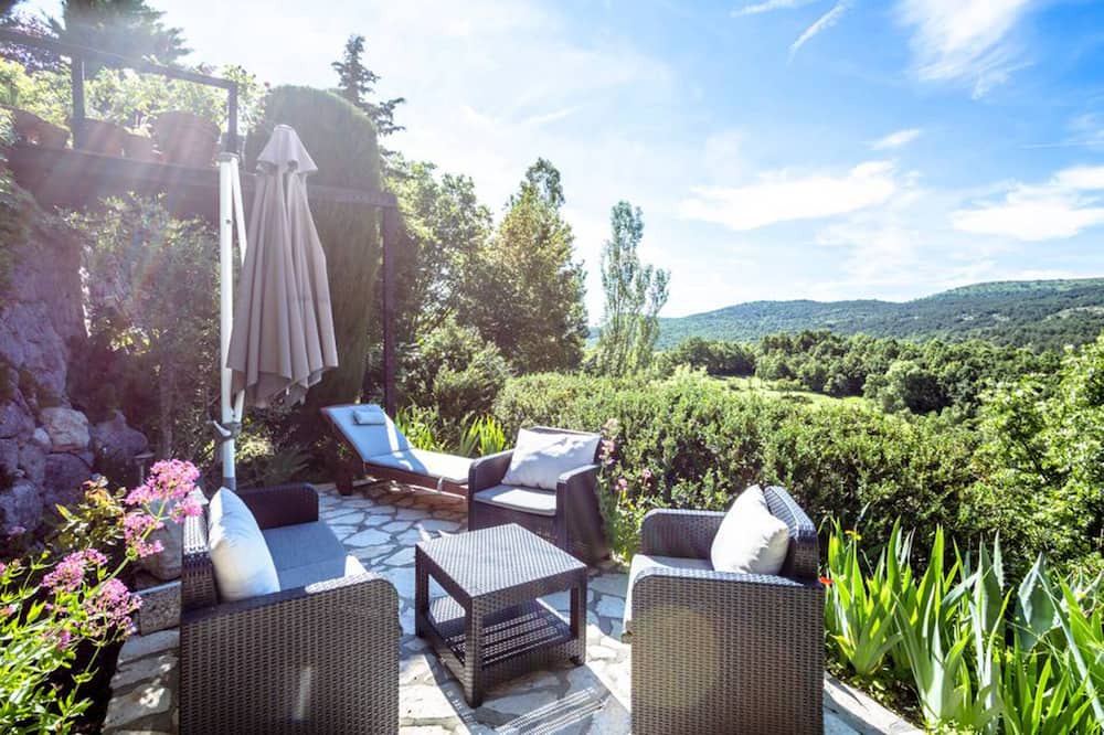 Photo of Patio Balcony in Coursegoules