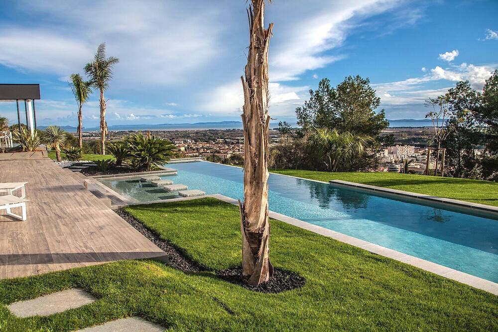Photo of Outdoor in Hyeres