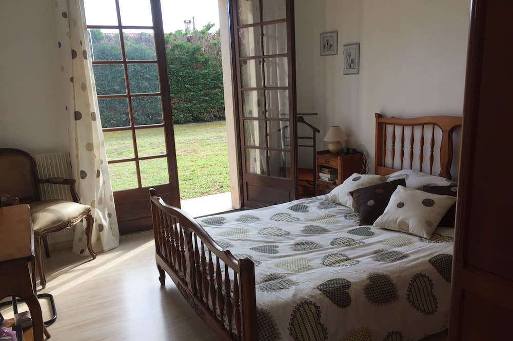 Photo of Bedroom in Saint-Paul-les-Dax