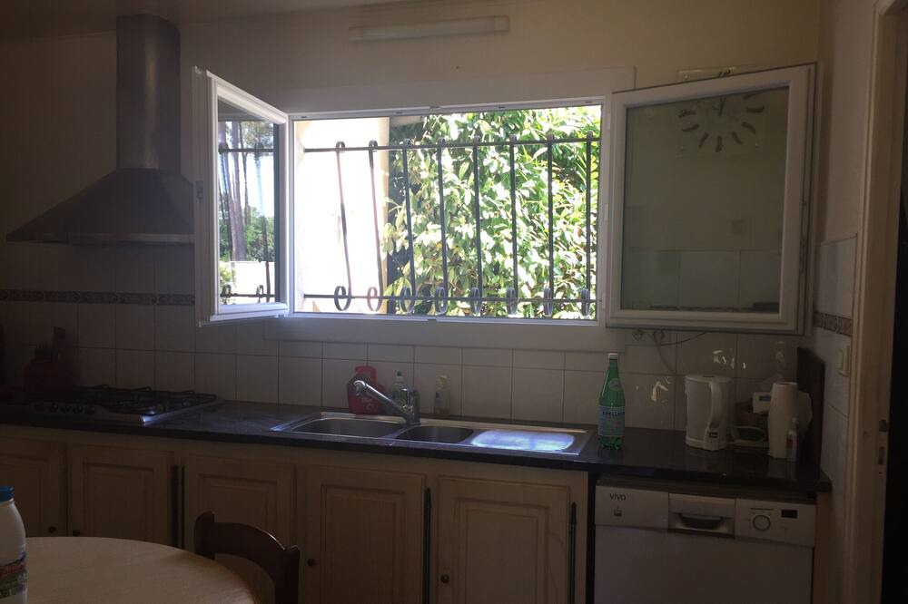 Photo of Kitchen in Saint-Paul-les-Dax