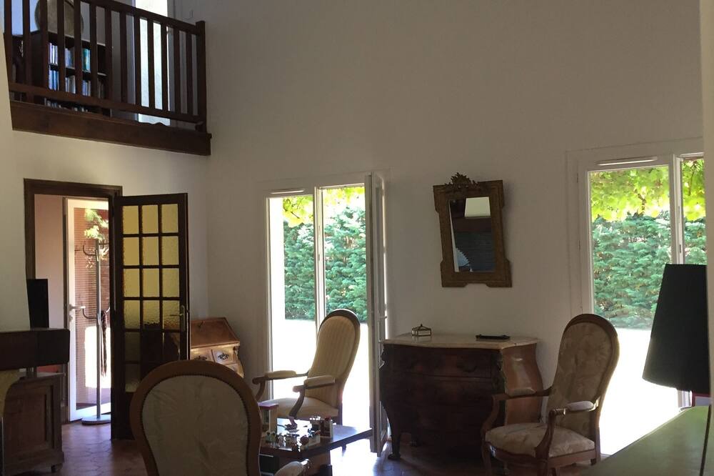 Photo of Livingroom in Saint-Paul-les-Dax