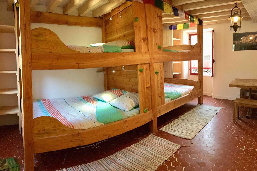 Photo of Bedroom in Caille