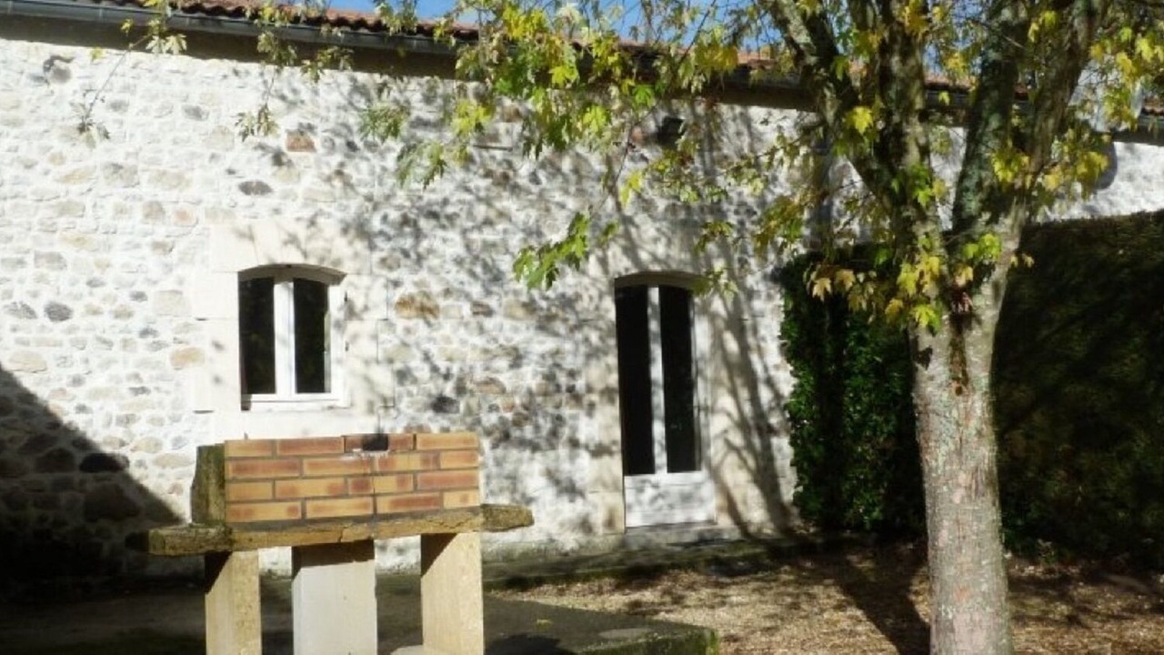 Photo of Outdoor in Oriolles