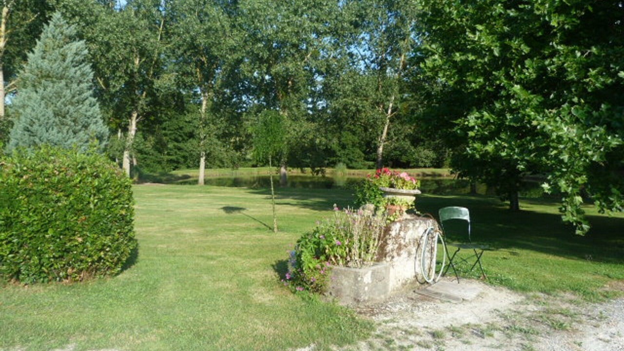 Photo of Outdoor in Oriolles