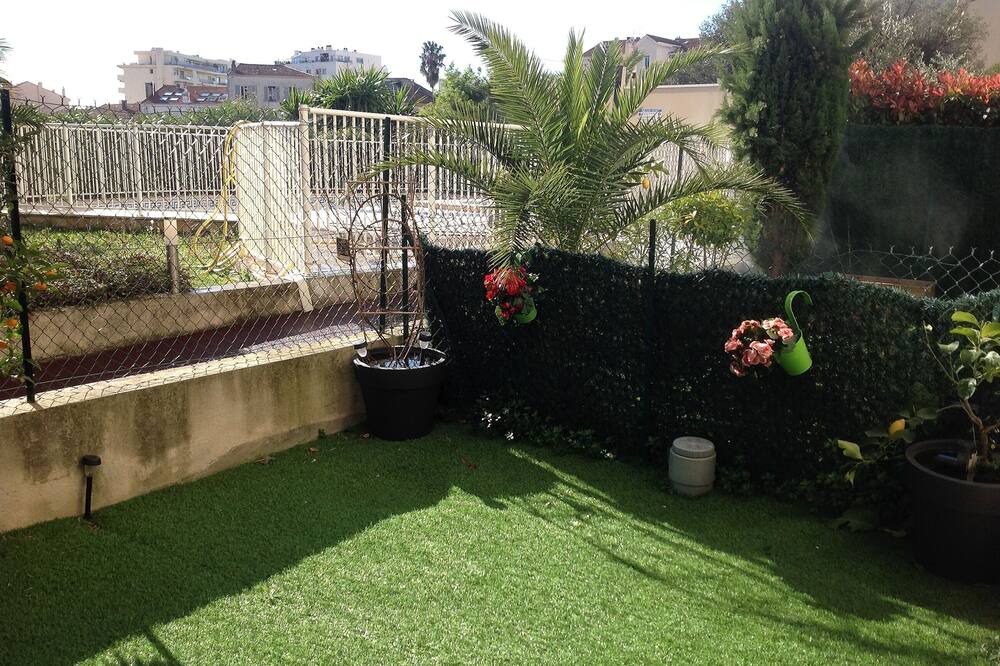 Photo of Outdoor in Riou - Petit Juas - Av de Grasse