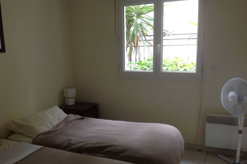 Photo of Bedroom in Riou - Petit Juas - Av de Grasse