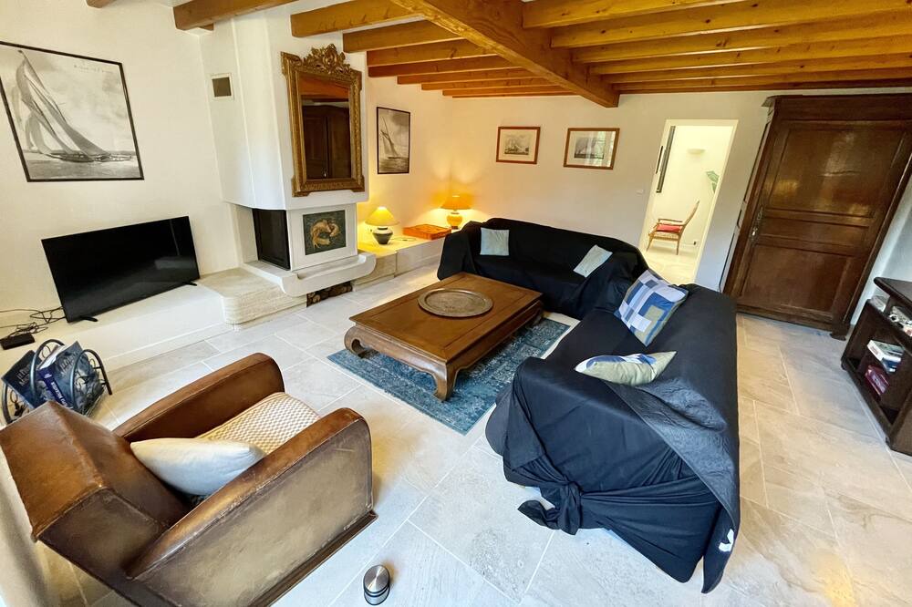 Photo of Livingroom in Mornac-sur-Seudre