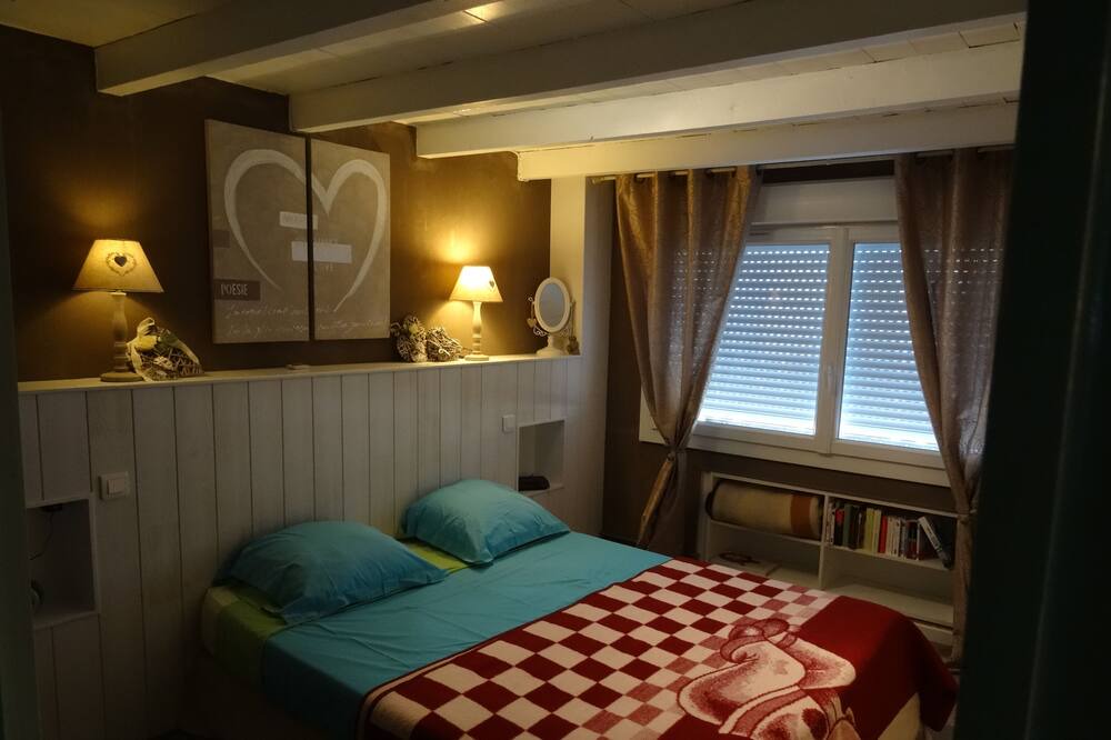 Photo of Bedroom in Chaniers