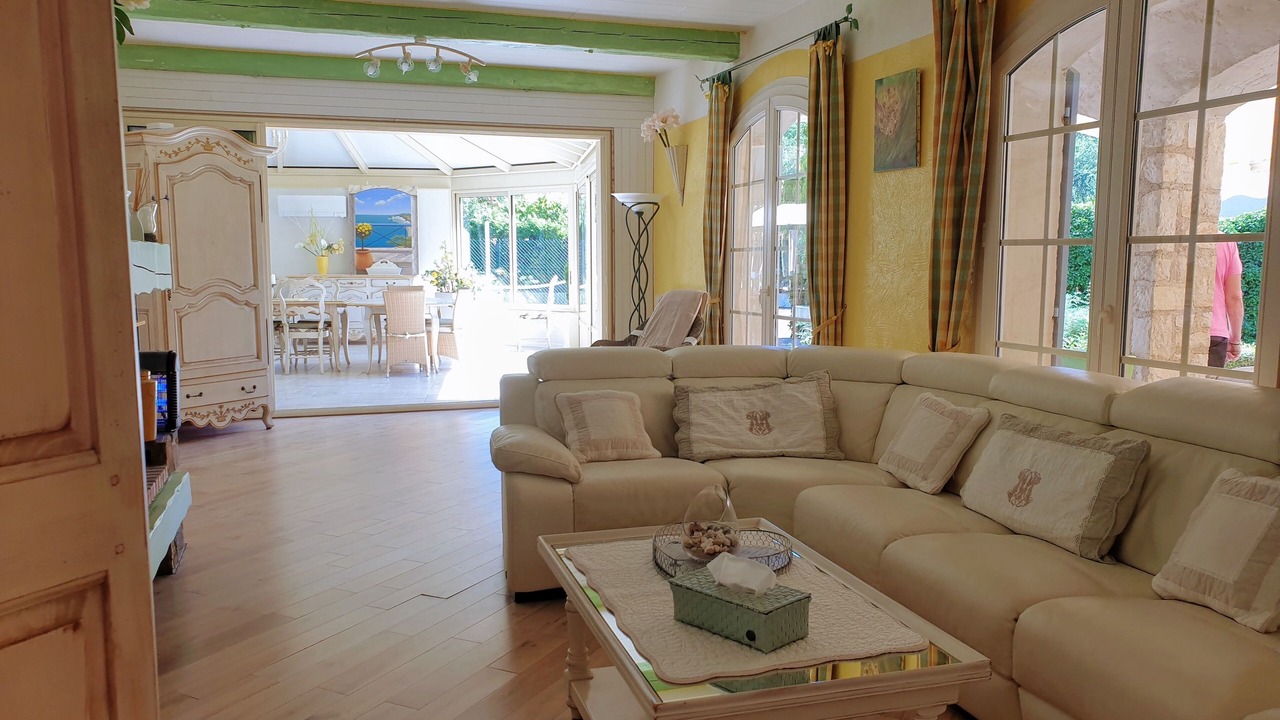 Photo of Livingroom in Saint-Vallier-de-Thiey