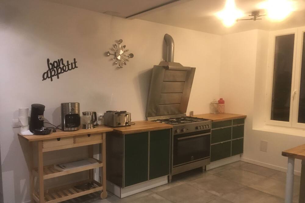 Photo of Kitchen in Saubrigues