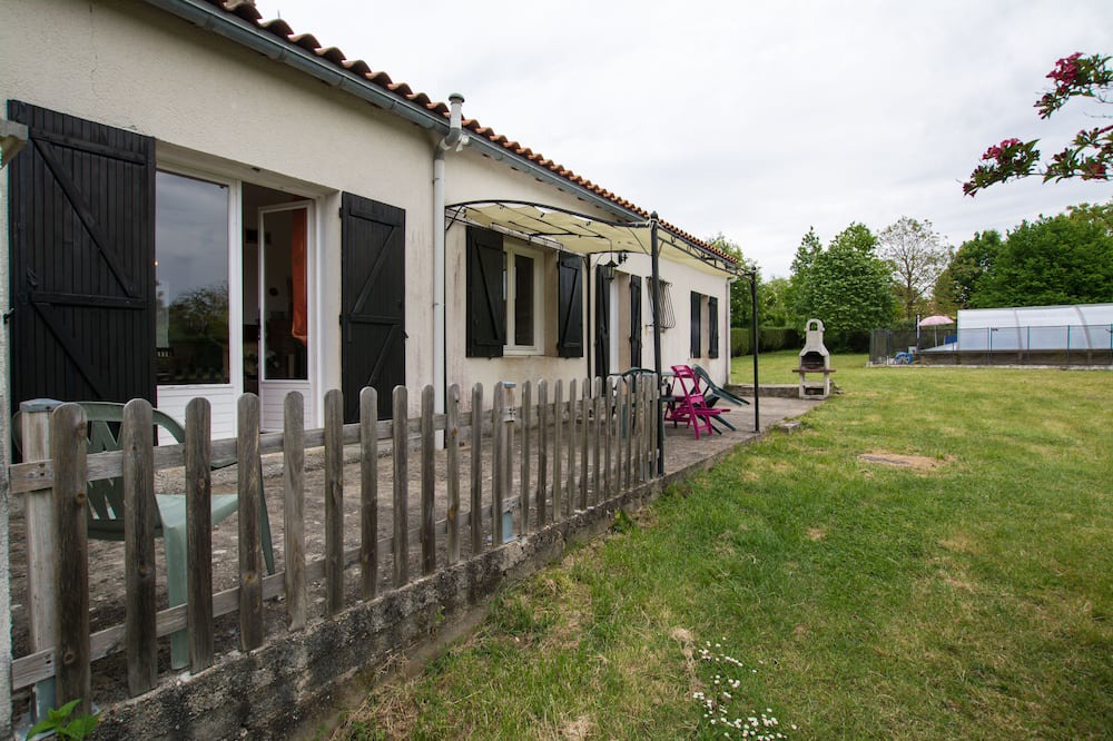 Photo of Outdoor in Retaud