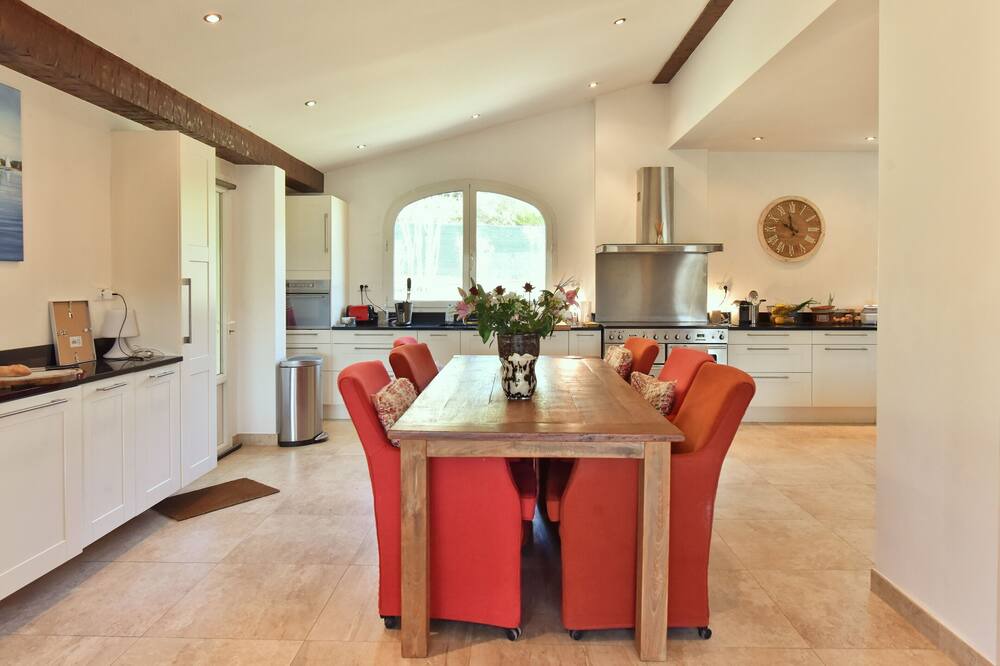 Photo of Kitchen in Biot