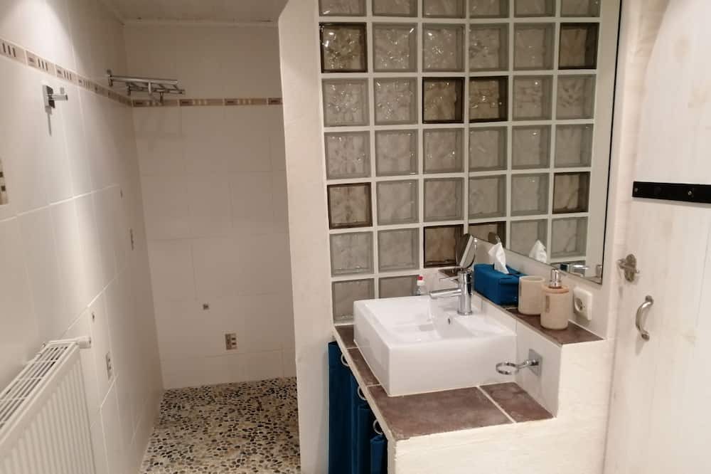 Photo of Bathroom in Montils