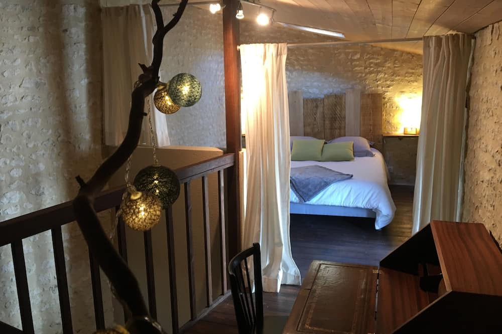 Photo of Bedroom in Montils