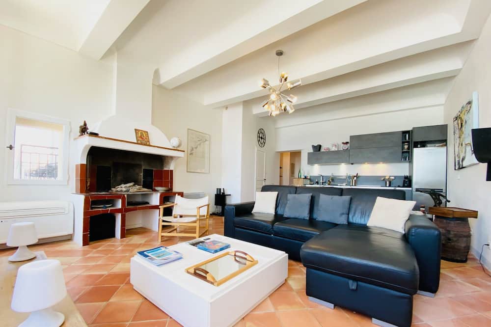 Photo of Livingroom in Old Town