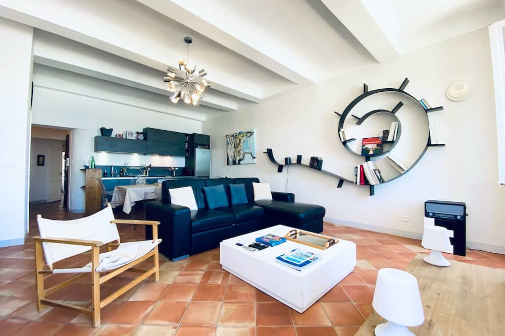 Photo of Livingroom in Old Town