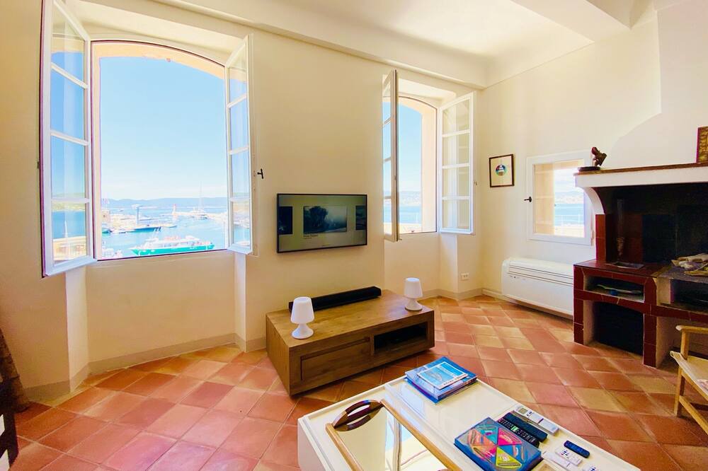 Photo of Livingroom in Old Town