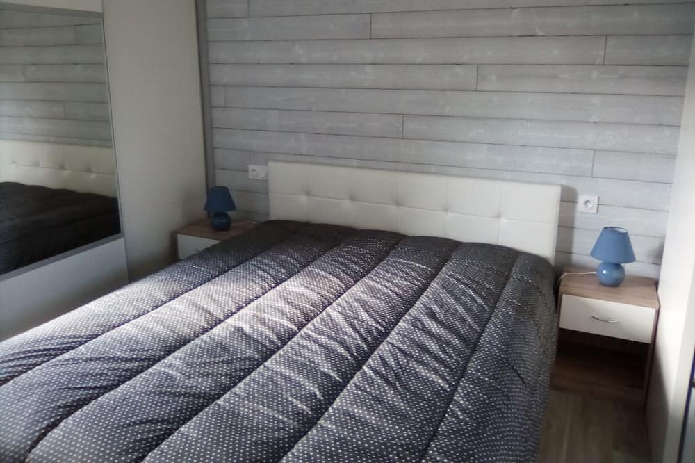 Photo of Bedroom in Saint-Germain-de-Lusignan