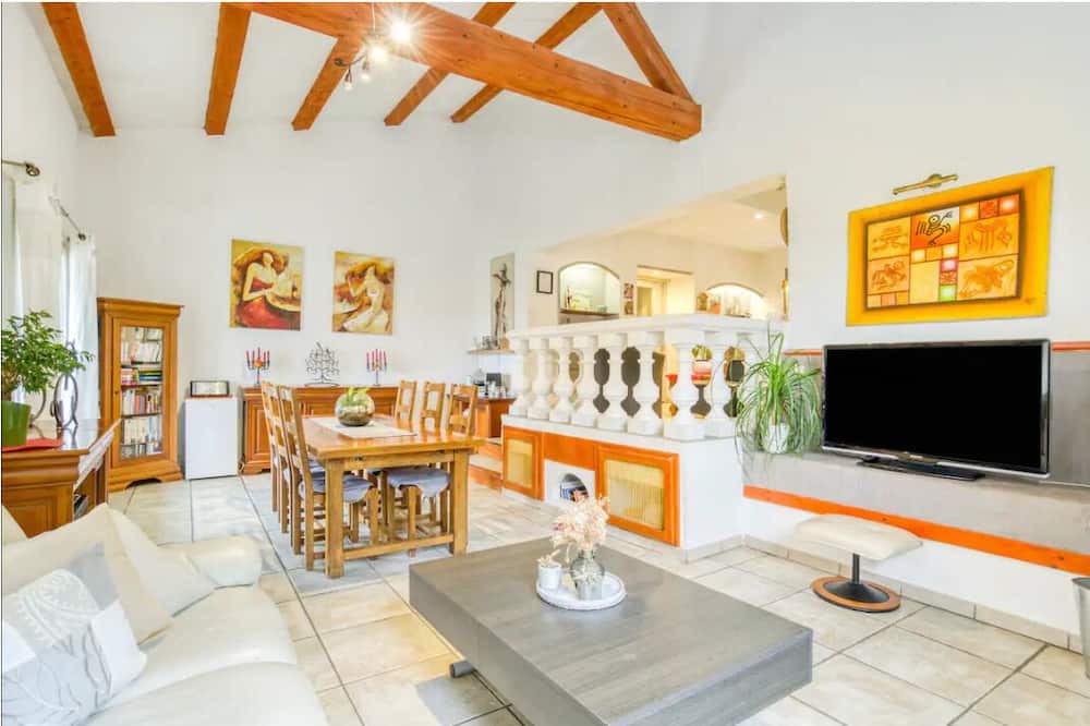 Photo of Livingroom in Greolieres