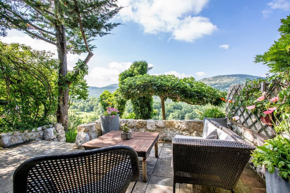 Photo of Patio Balcony in Coursegoules