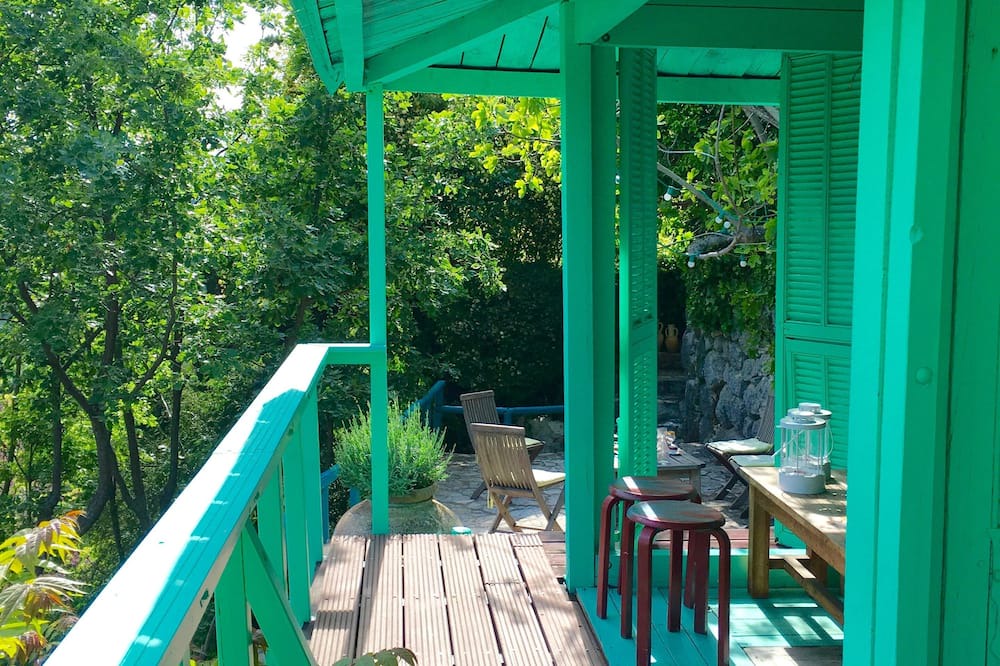 Photo of Patio Balcony in Coursegoules