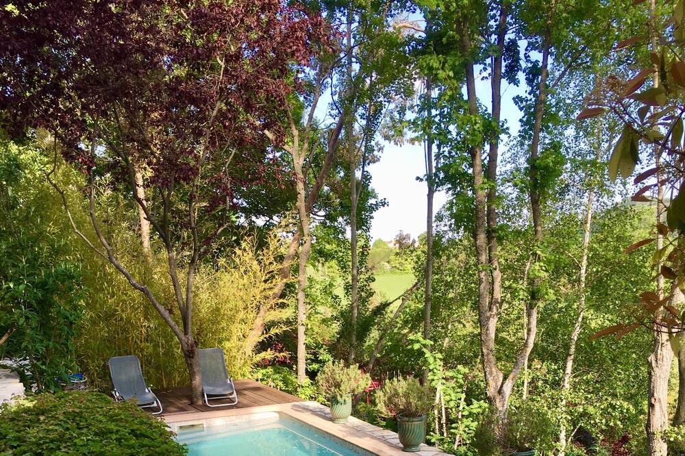 Photo of Outdoor in Coursegoules