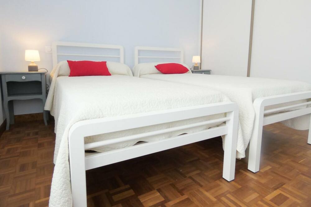 Photo of Bedroom in Angoume