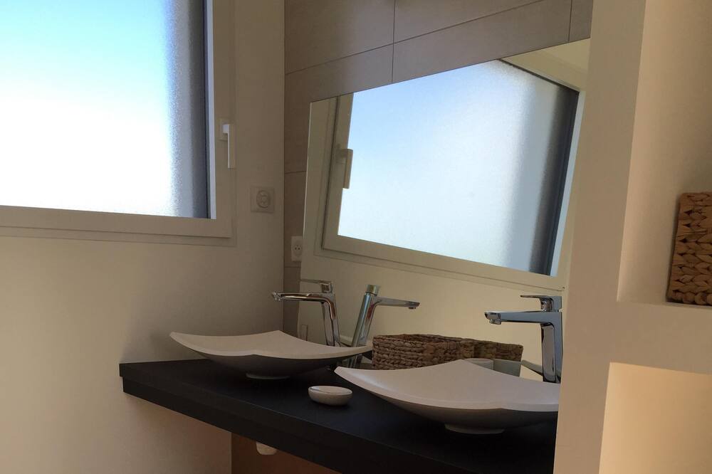 Photo of Bathroom in Bourgenay