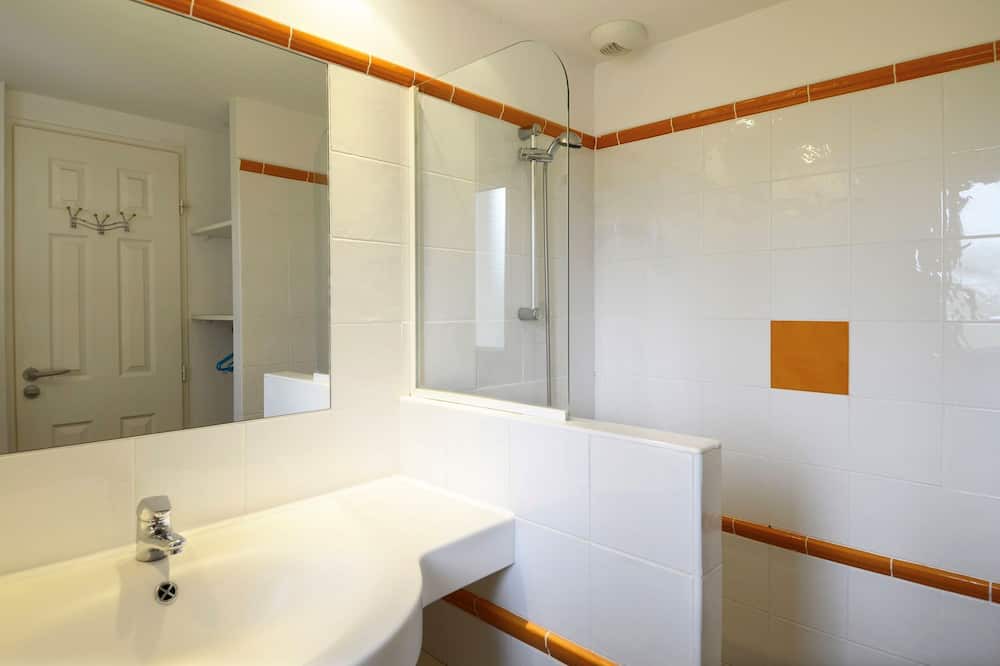 Photo of Bathroom in Gujan-Mestras