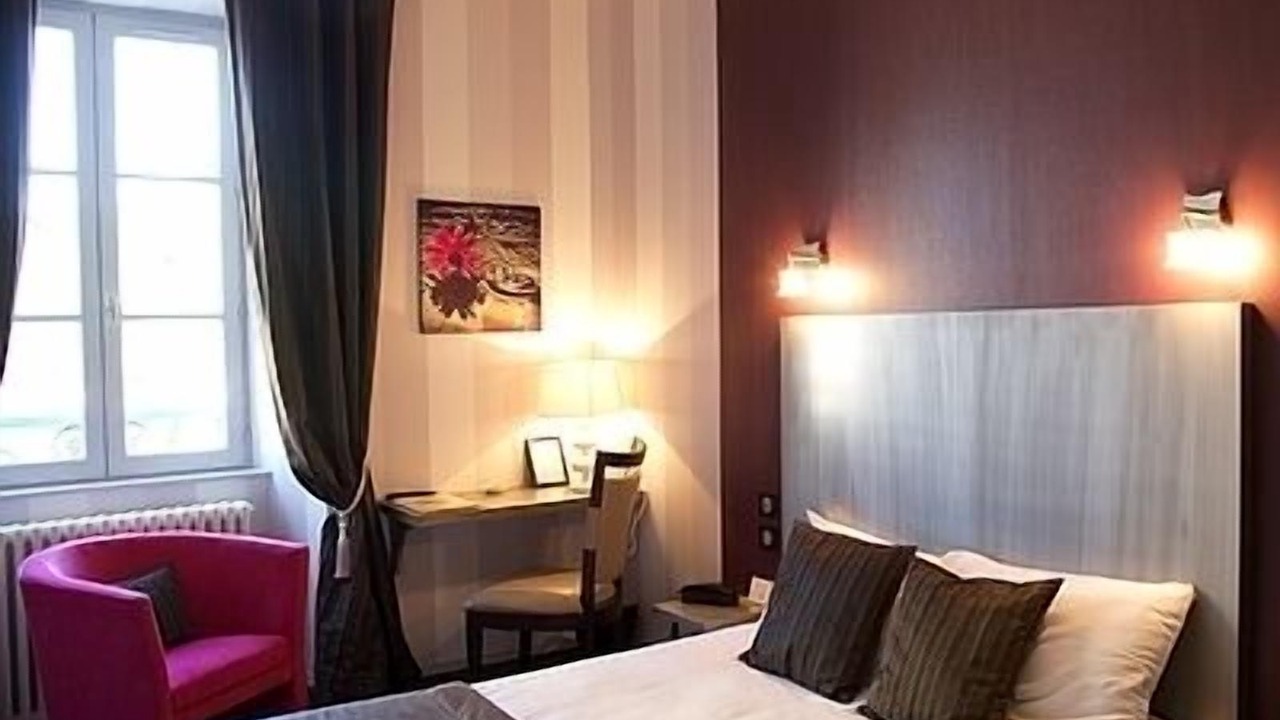 Photo of Bedroom in Saint-Etienne-de-Fursac