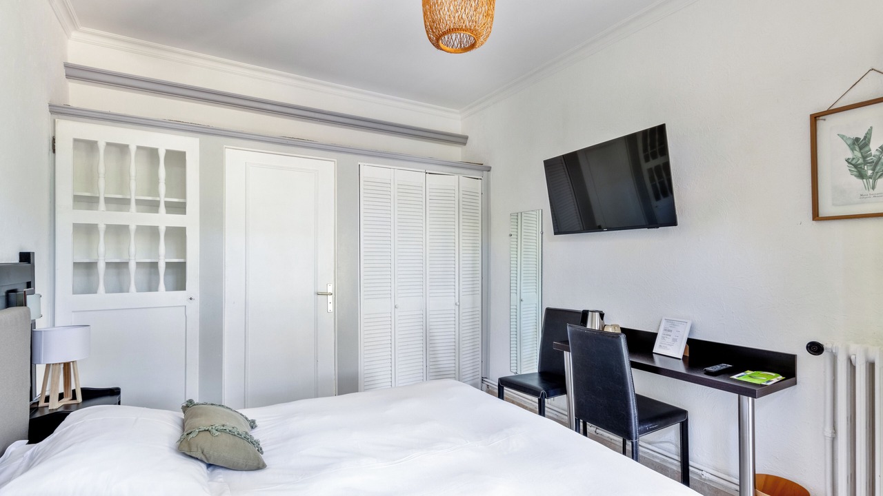 Photo of Bedroom in Cap-d'Antibes