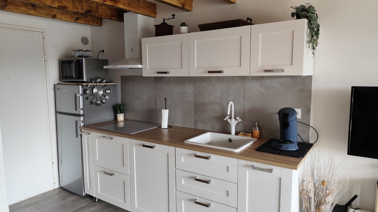 Photo of Kitchen in Greolieres les Neiges