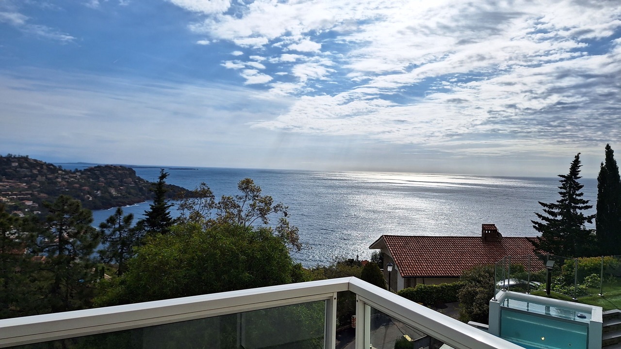 Photo of Outdoor in Espero-Pax