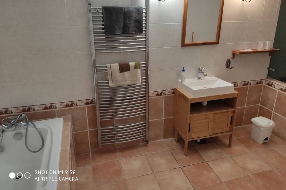 Photo of Bathroom in Brives-sur-Charente