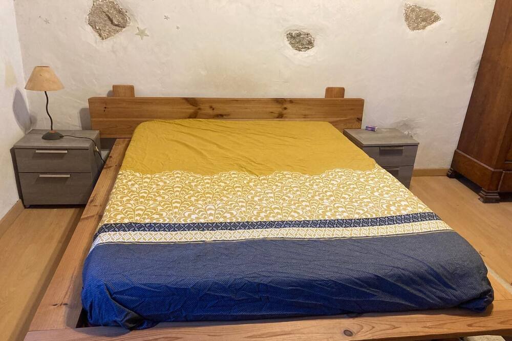 Photo of Bedroom in Mendionde