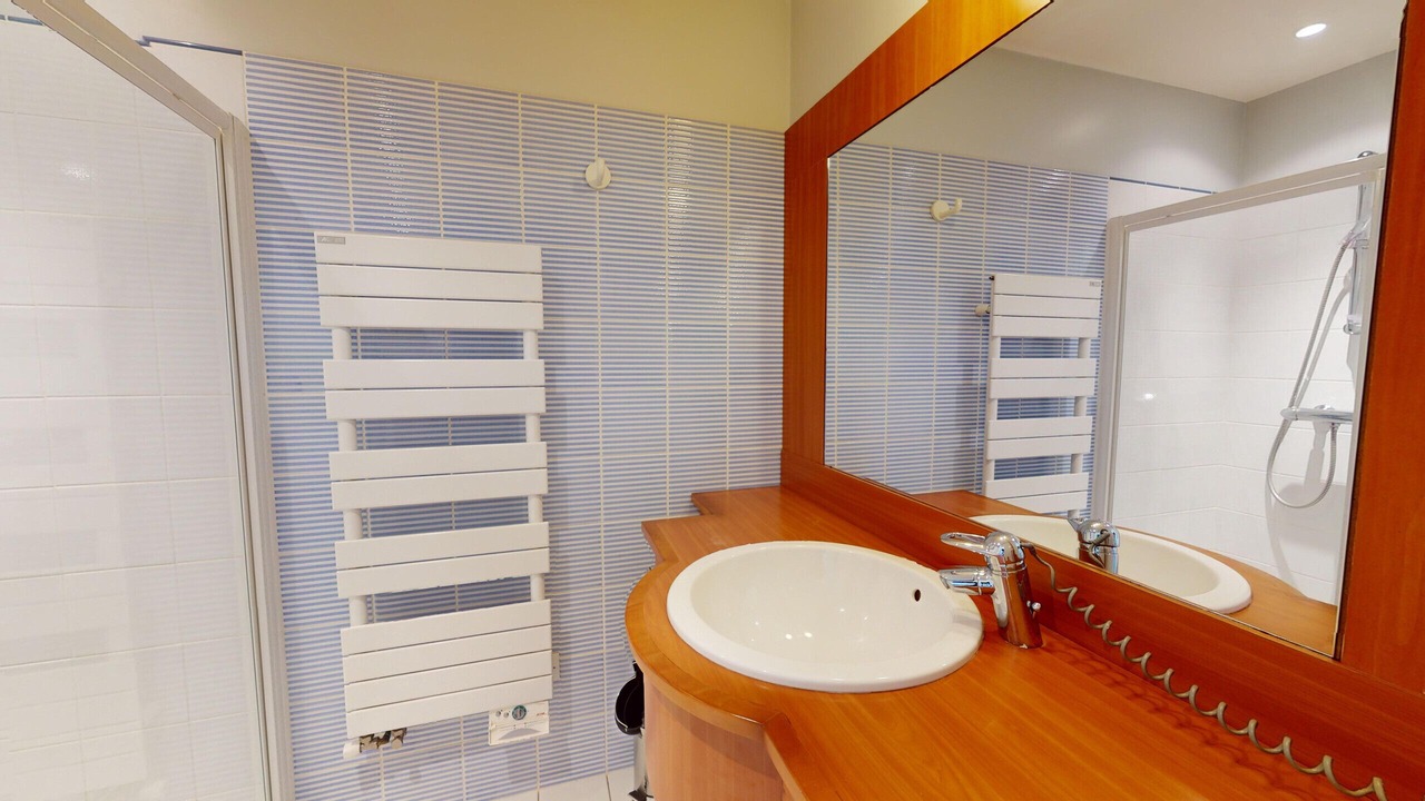 Photo of Bathroom in Saint-Gilles-Croix-de-Vie
