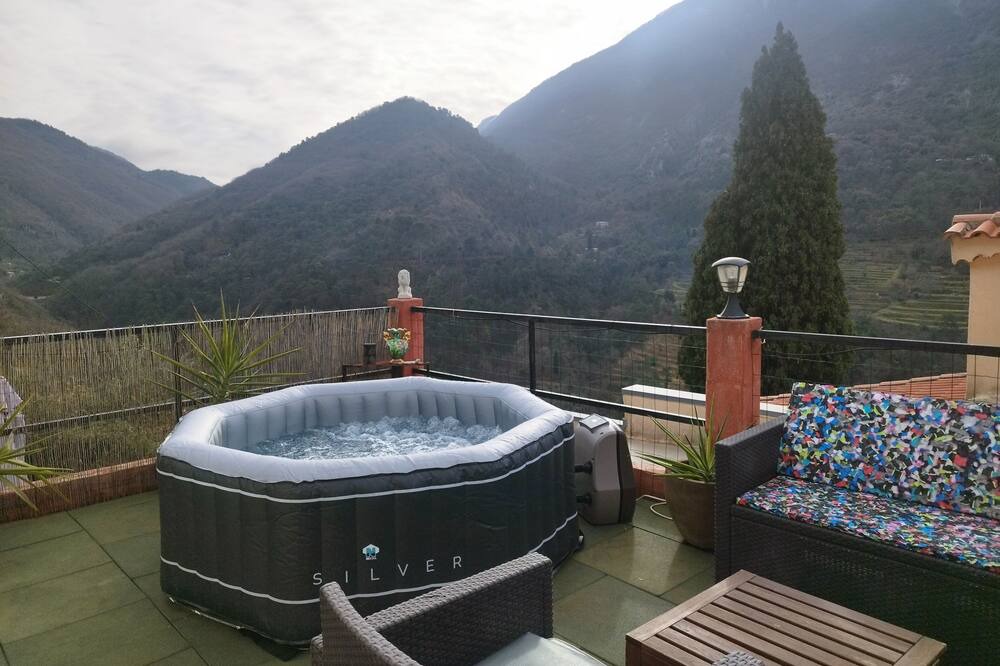 Photo of Outdoor in Peille