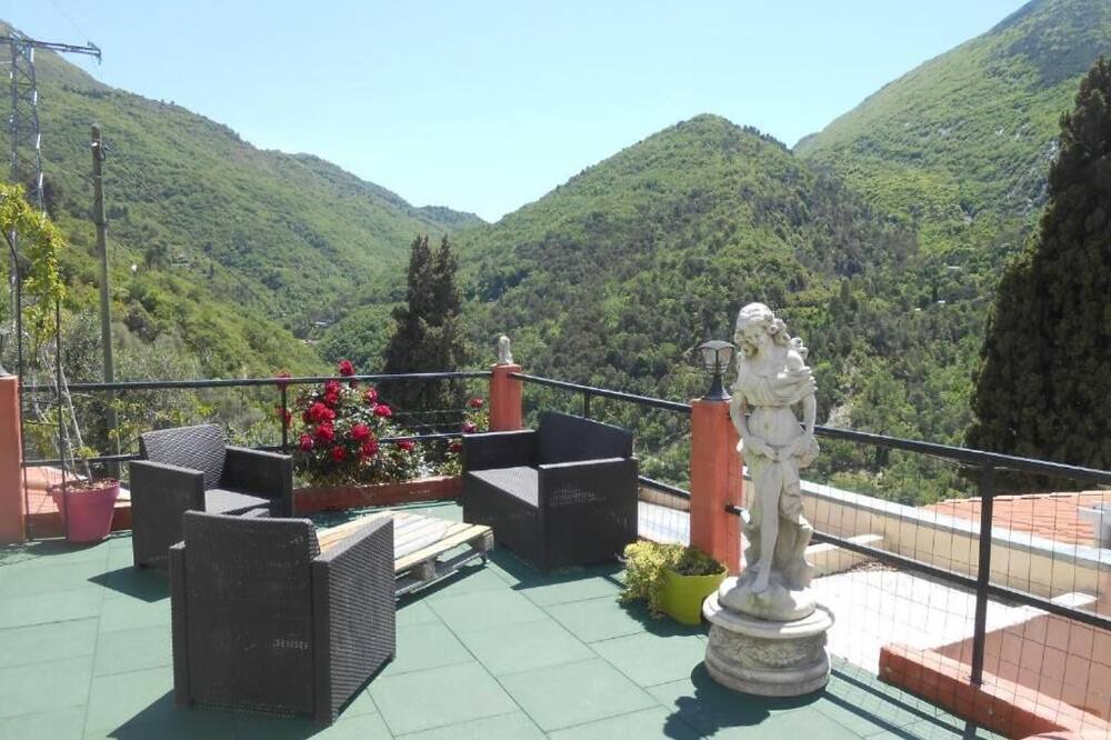Photo of Outdoor in Peille