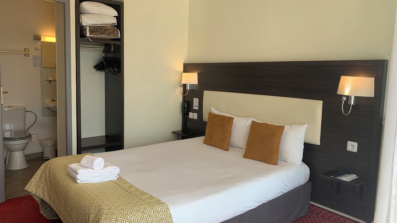 Photo of Bedroom in Saintes