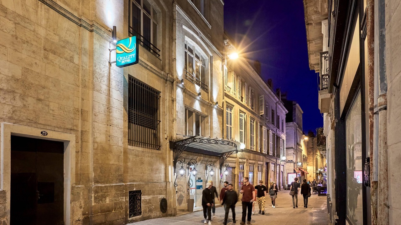 Photo of Outdoor in Hotel de Ville - Quinconces