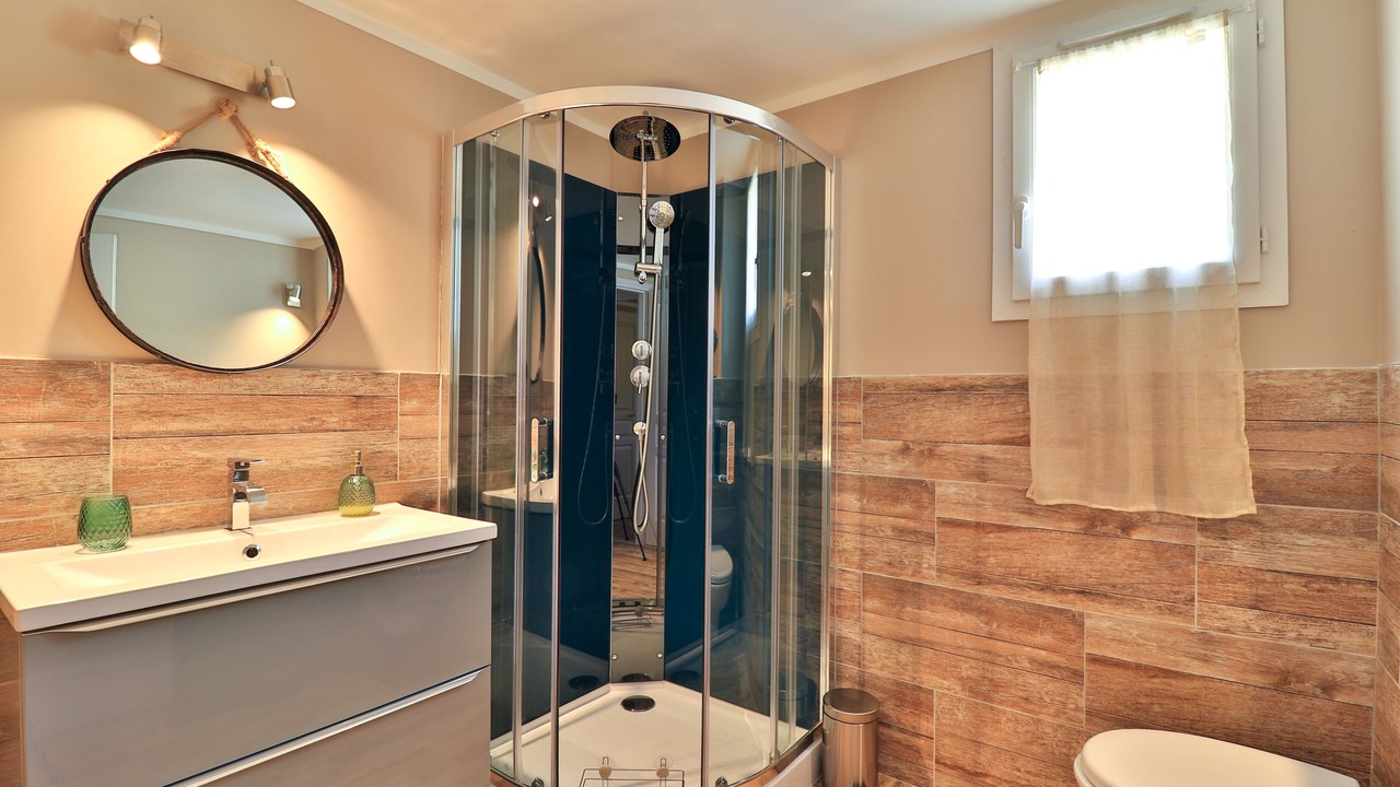 Photo of Bathroom in Caille