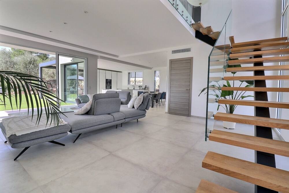Photo of Livingroom in Valbonne