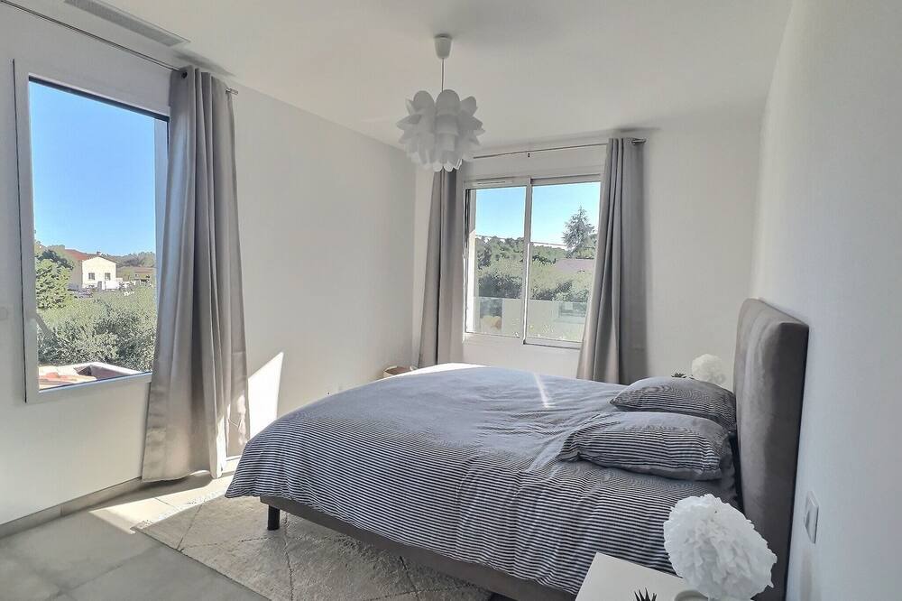 Photo of Bedroom in Valbonne