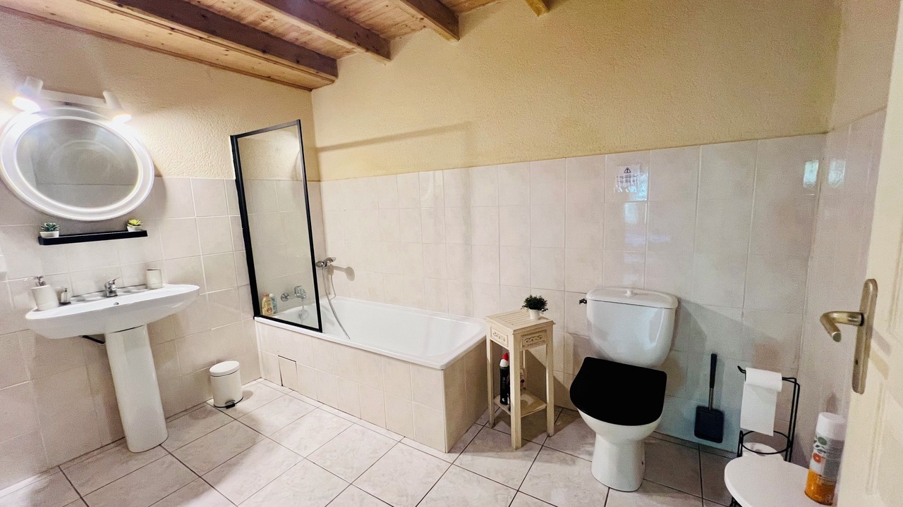 Photo of Bathroom in Chaunac