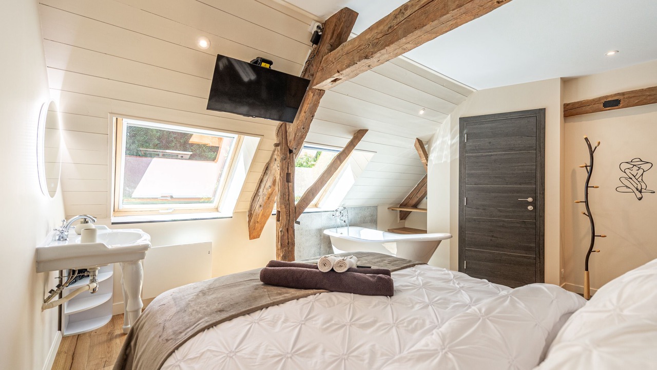 Photo of Bedroom in Alby-sur-Cheran
