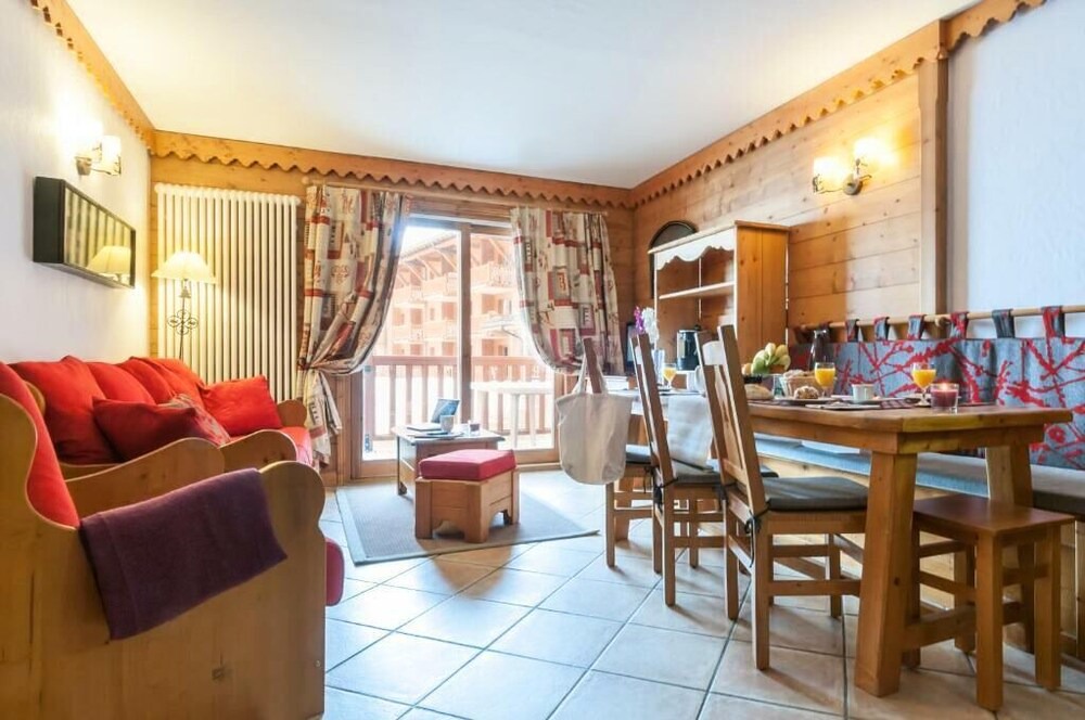 Photo of Livingroom in Arc-1800