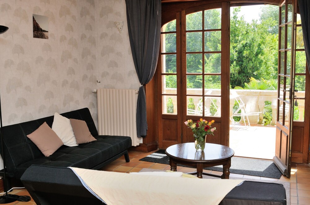 Photo of Livingroom in Jonzac