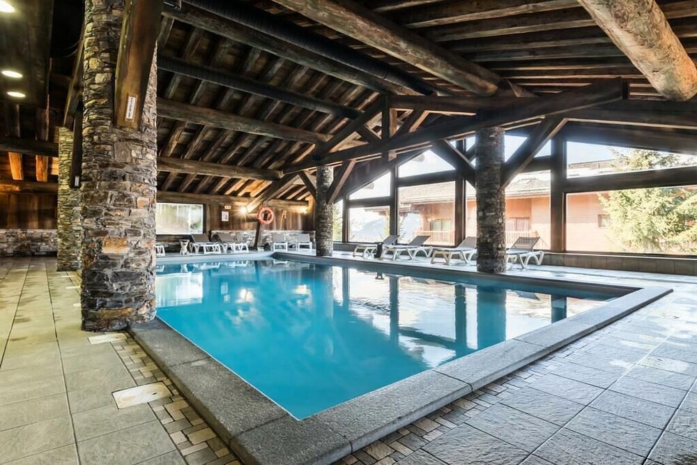 Photo of Outdoor in Arc-1800