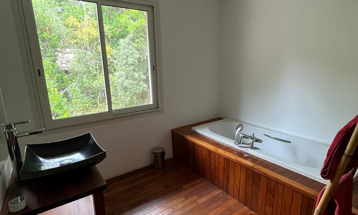Photo of Bathroom in La Teste-de-Buch